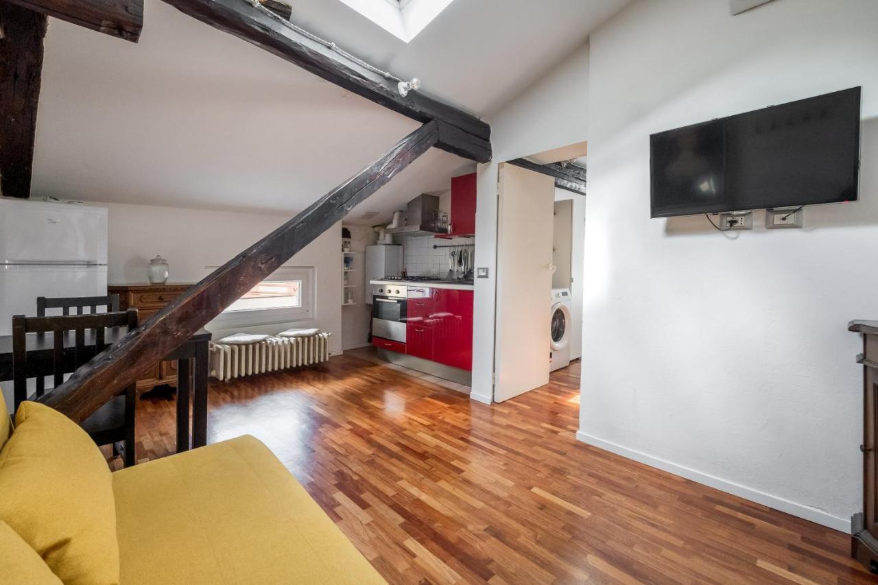 La Mansarda Di Via Zamboni By Wonderful Italy Apartment Болоня Екстериор снимка
