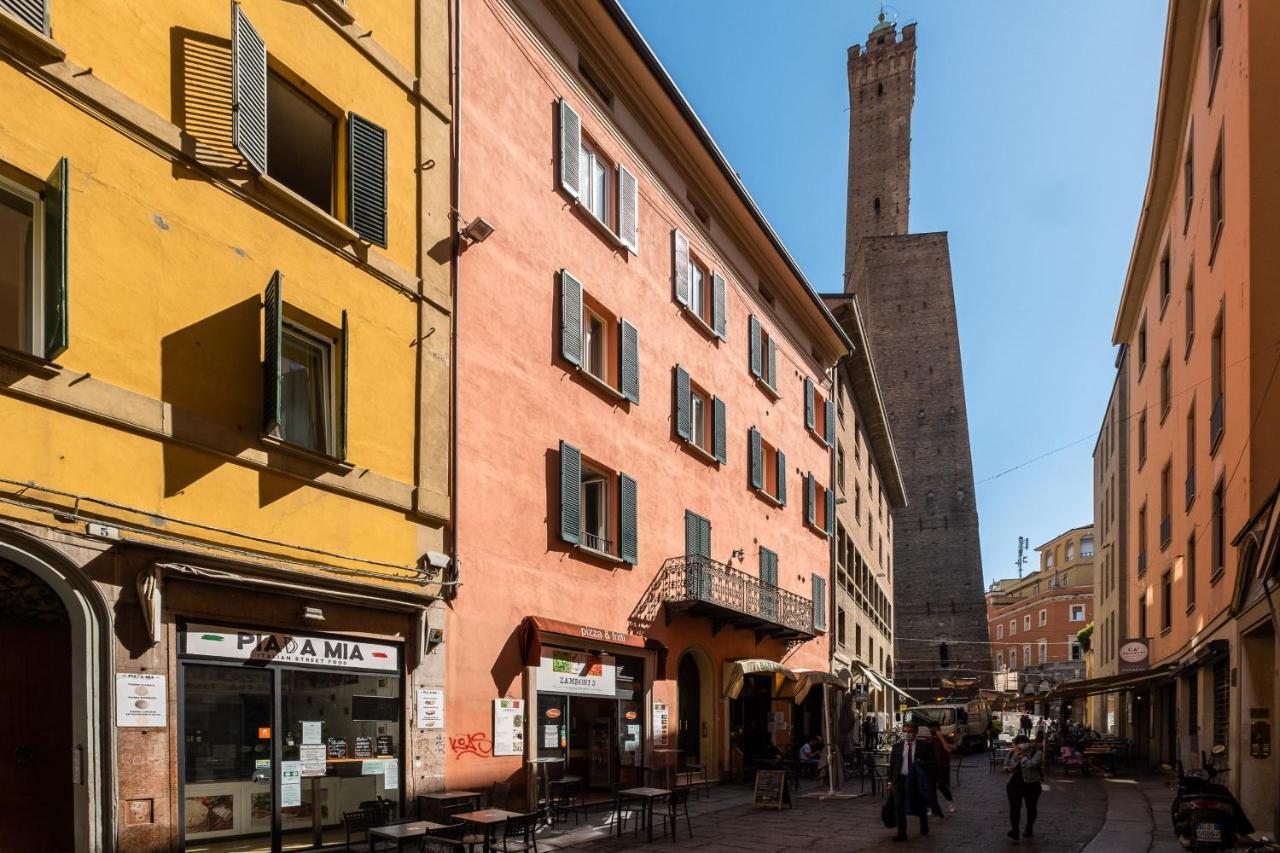 La Mansarda Di Via Zamboni By Wonderful Italy Apartment Болоня Екстериор снимка